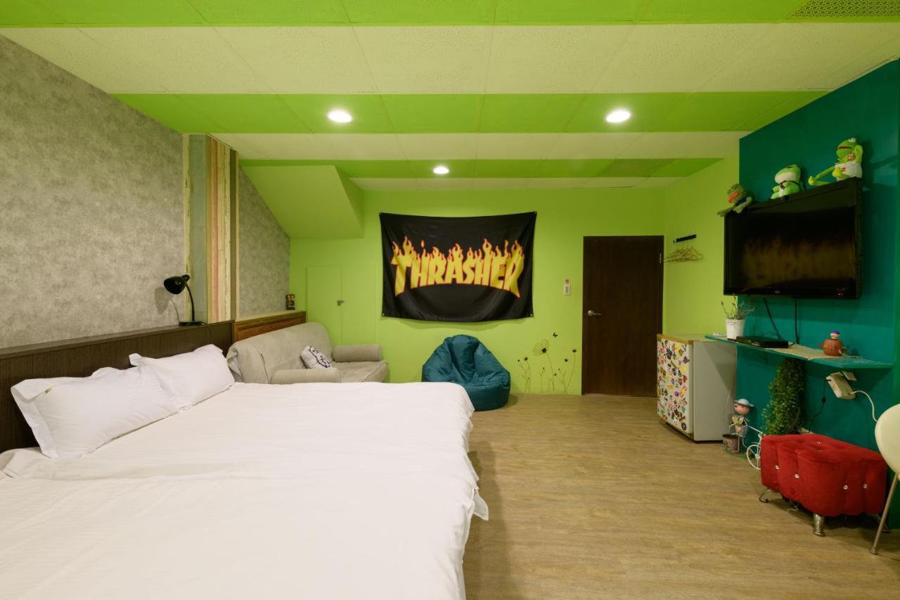 羅東夜市 小宅一生民宿 Night Market Small House Lifetime Hotel 뤄동 외부 사진