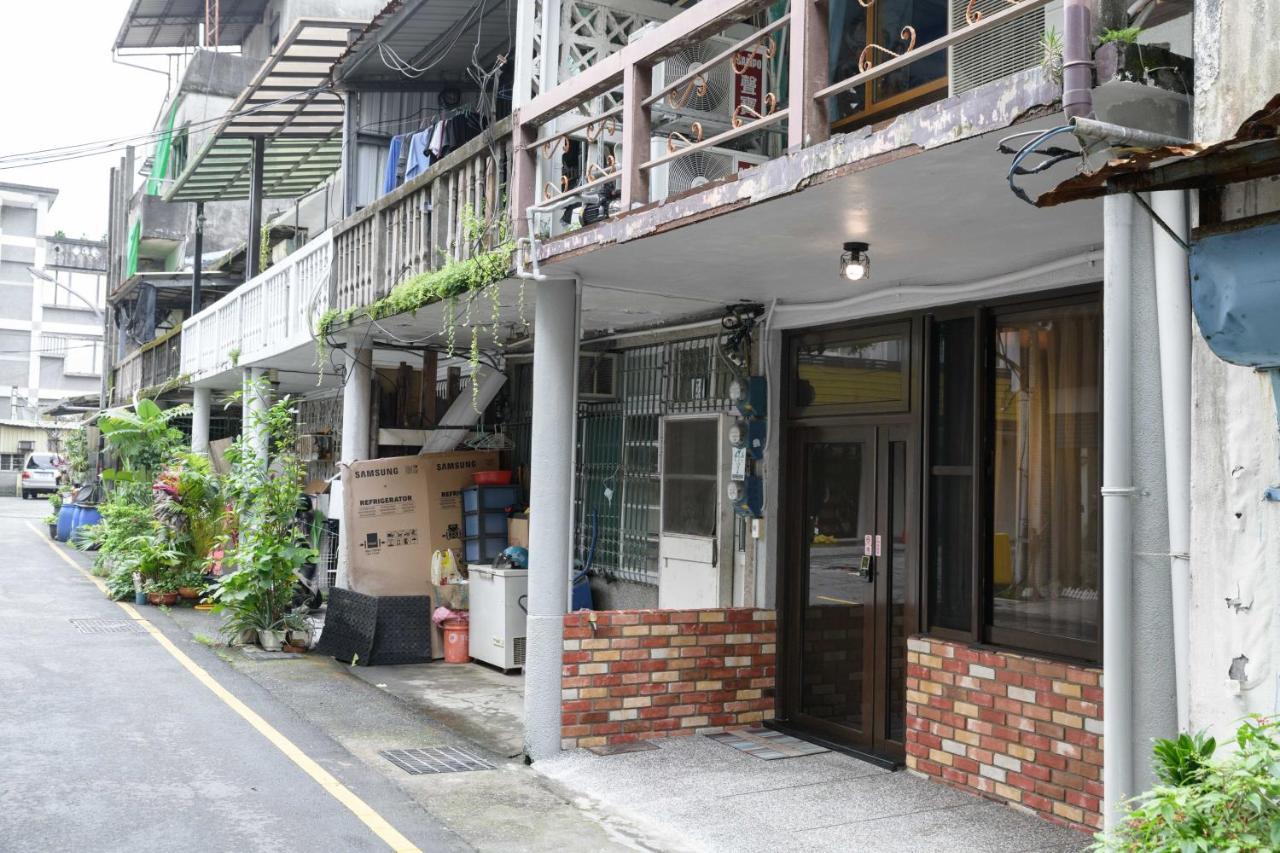 羅東夜市 小宅一生民宿 Night Market Small House Lifetime Hotel 뤄동 외부 사진